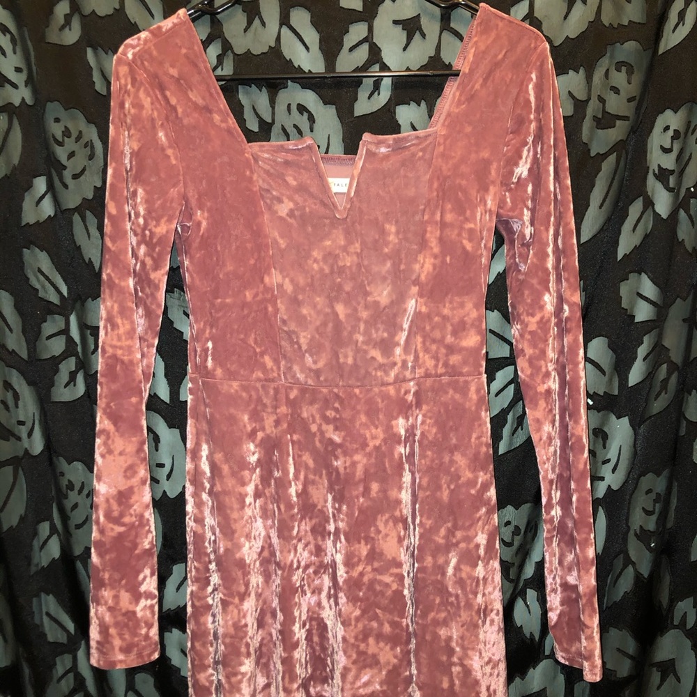 pink velvet Aeropostale skater style short dress